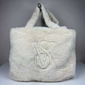 VS Faux Fur Tote Bag 34